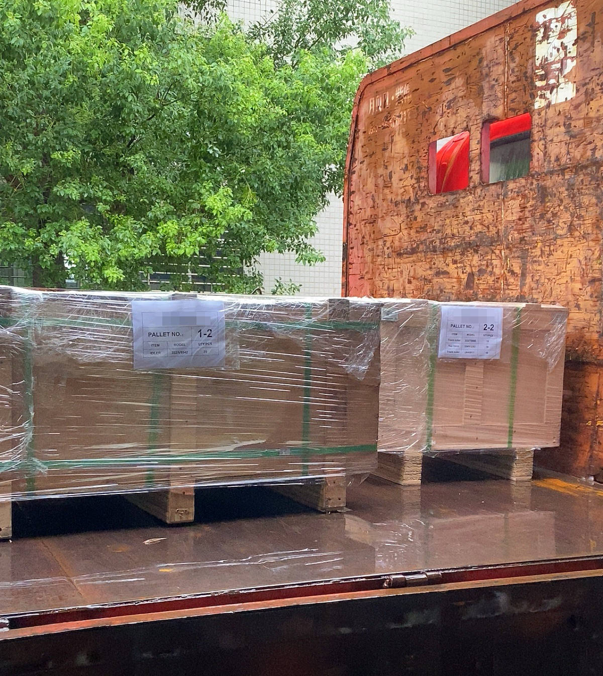 France – Track Rollers Shipped for Reliable Construction Equipment Undercarriage Performance